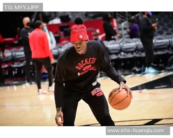 路威谈火箭试图进入快船更衣室事件施罗德肯定动手引发争议